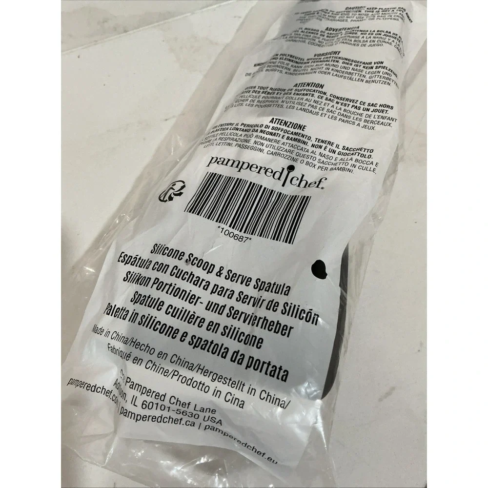 New Pampered Chef SILICONE Scoop & Serve Spatula 100687 Dishwasher Safe Free NIP